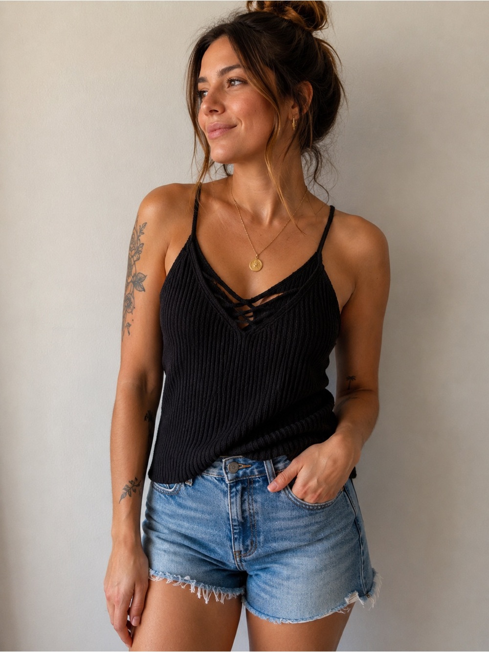 American Eagle Black Ribbed Strappy V-Neck Tank Top Size Small